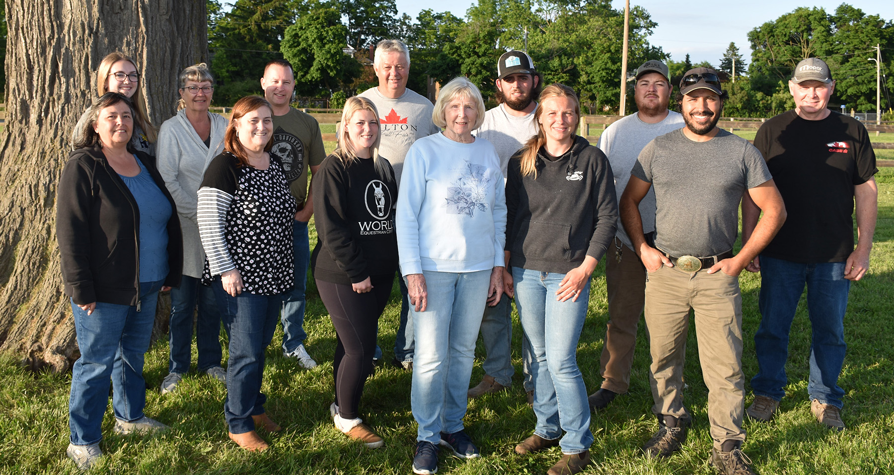 Back Row: Melissa Knapman, Denise Knapman, Mike McLauchlan, Keith Wettlaufer, Blake Wadham, Allen Orr, Scott Patterson Front Row: Penny Patterson, Julia Snow, Amanda Orr, Marion Richardson, Rachelle Orr, Vincenzo Carito